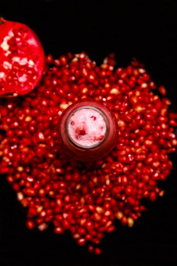 Ambiance Boutique Art Hotel Lahore Exterior foto A bottle of cranberry juice